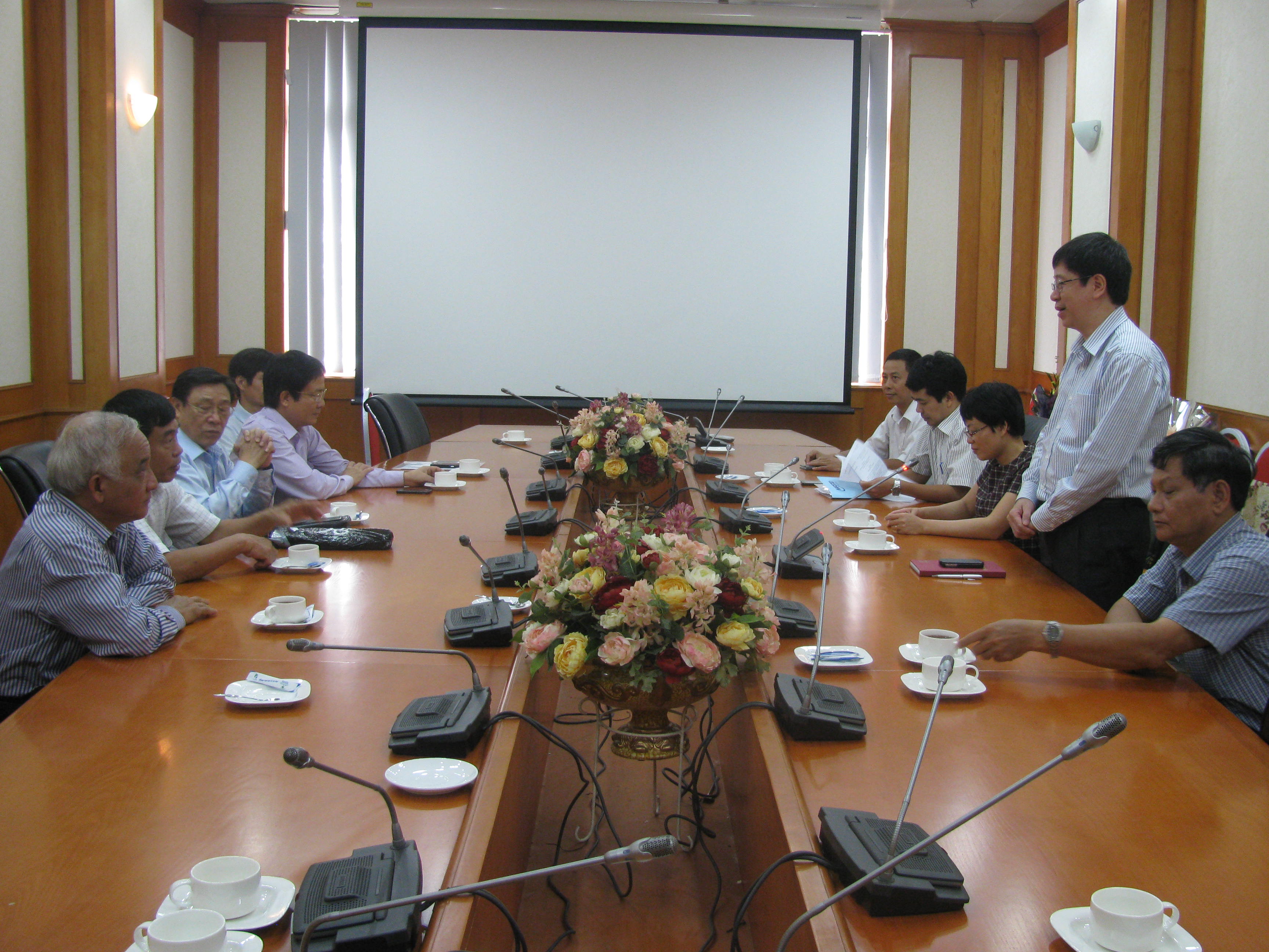 Thứ trưởng Trần Quốc Khánh tiếp và làm việc với Hội đồng quản lý Quỹ Phát triển KH&CN Quốc gia 